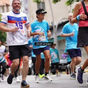 Runner Photo 8895686