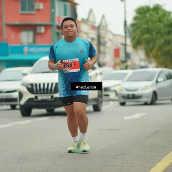 Runner Photo 8895696