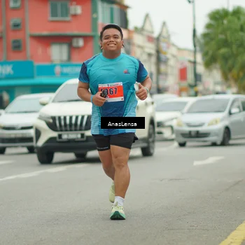 Runner Photo 8895742