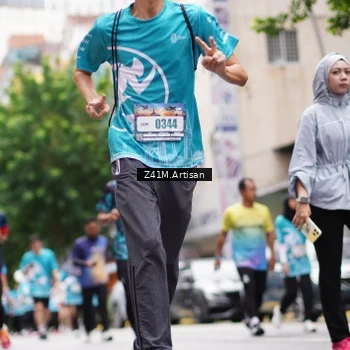 Runner Photo 8895745