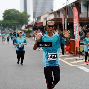 Runner Photo 8896102