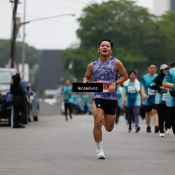 Runner Photo 8896211