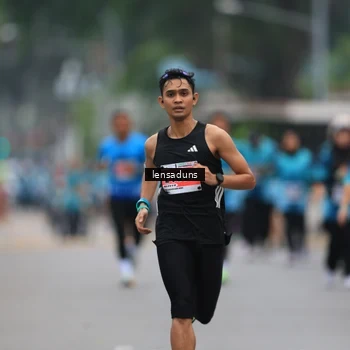 Runner Photo 8896280