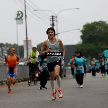 Runner Photo 8896291