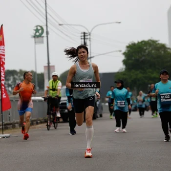 Runner Photo 8896312