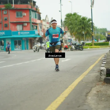 Runner Photo 8896359