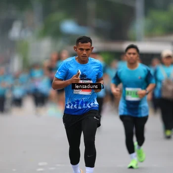 Runner Photo 8896403