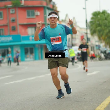 Runner Photo 8896406