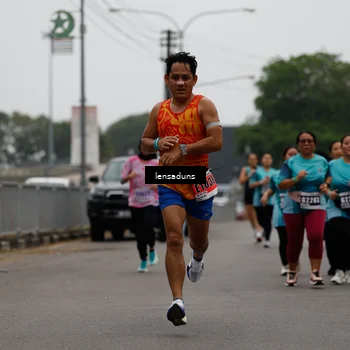 Runner Photo 8896466