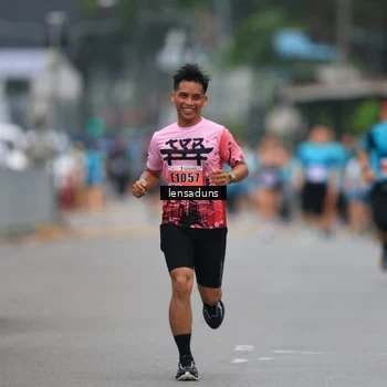 Runner Photo 8897002