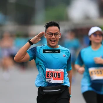 Runner Photo 8897018