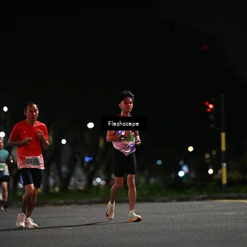 Runner Photo 8897043