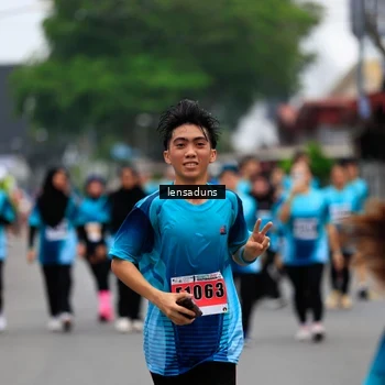 Runner Photo 8897055