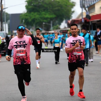 Runner Photo 8897083
