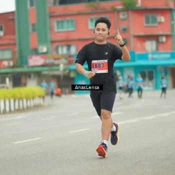 Runner Photo 8897125