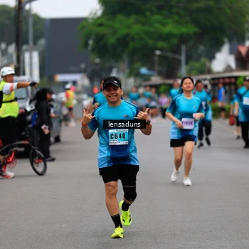 Runner Photo 8897126