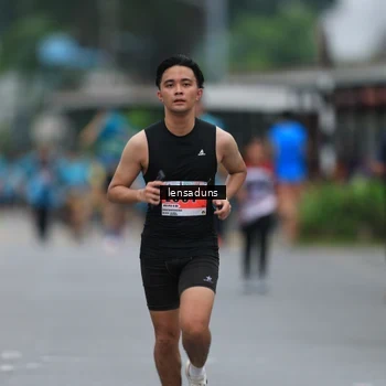 Runner Photo 8897139
