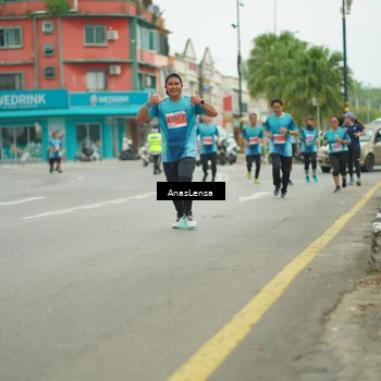 Runner Photo 8897224