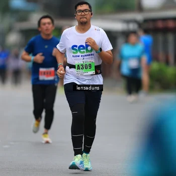 Runner Photo 8897263