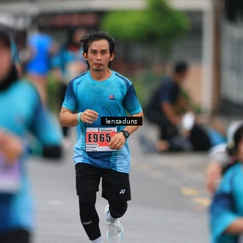 Runner Photo 8897278