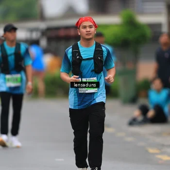 Runner Photo 8897368