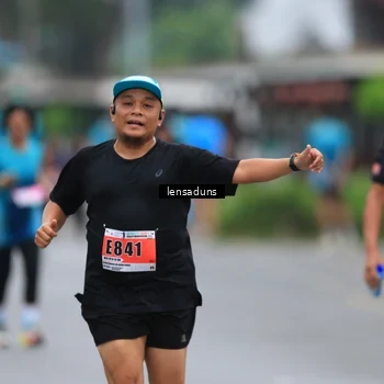 Runner Photo 8897451