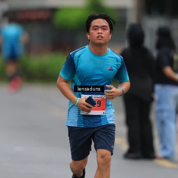 Runner Photo 8897501