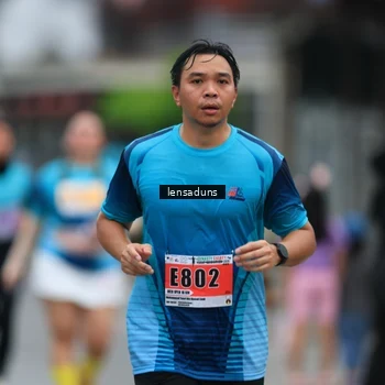 Runner Photo 8897533