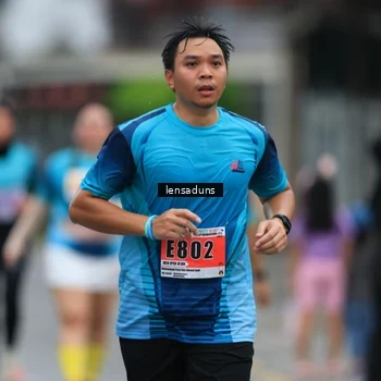 Runner Photo 8897549