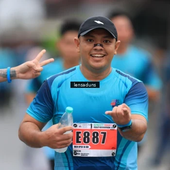 Runner Photo 8897641