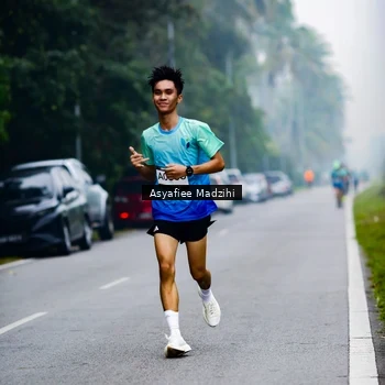 Runner Photo 8897671