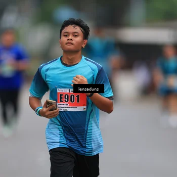 Runner Photo 8898077