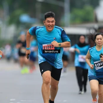 Runner Photo 8898192