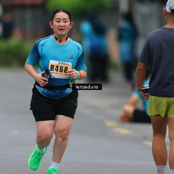 Runner Photo 8898193
