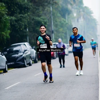 Runner Photo 8898213
