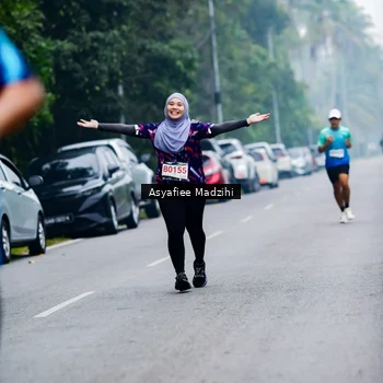 Runner Photo 8898223