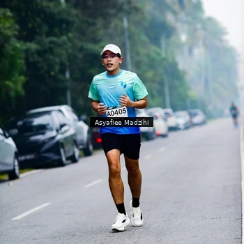 Runner Photo 8898242