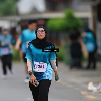 Runner Photo 8898251