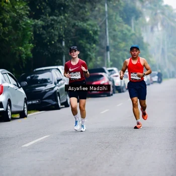 Runner Photo 8898269