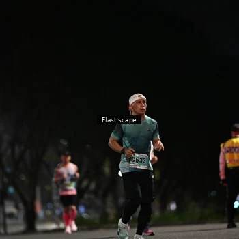 Runner Photo 8898288