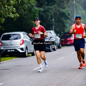 Runner Photo 8898294
