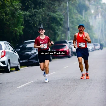 Runner Photo 8898303