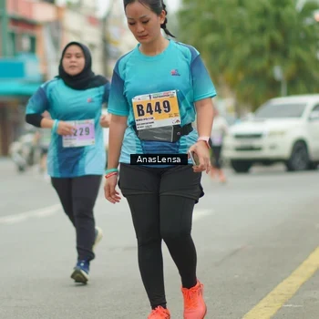 Runner Photo 8899007