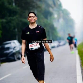 Runner Photo 8899009