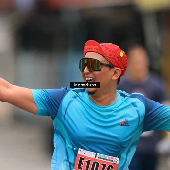 Runner Photo 8899040