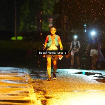 Runner Photo 8899043