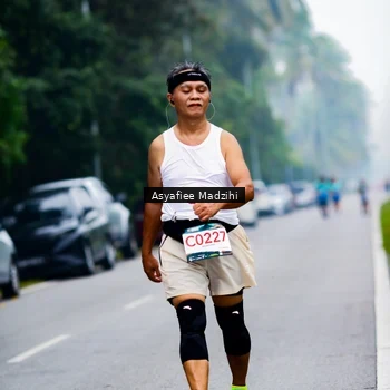 Runner Photo 8899062