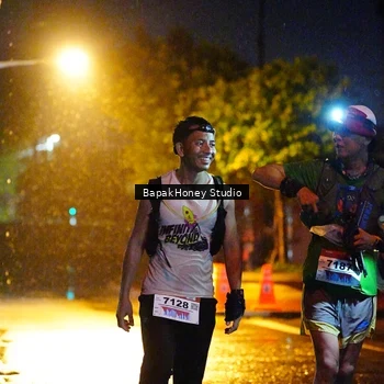 Runner Photo 8899070