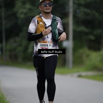 Runner Photo 8899100