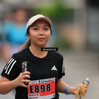 Runner Photo 8899102